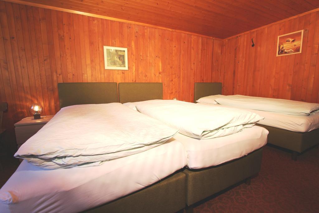 Hotel-Restaurant Alpina Innertkirchen Room photo