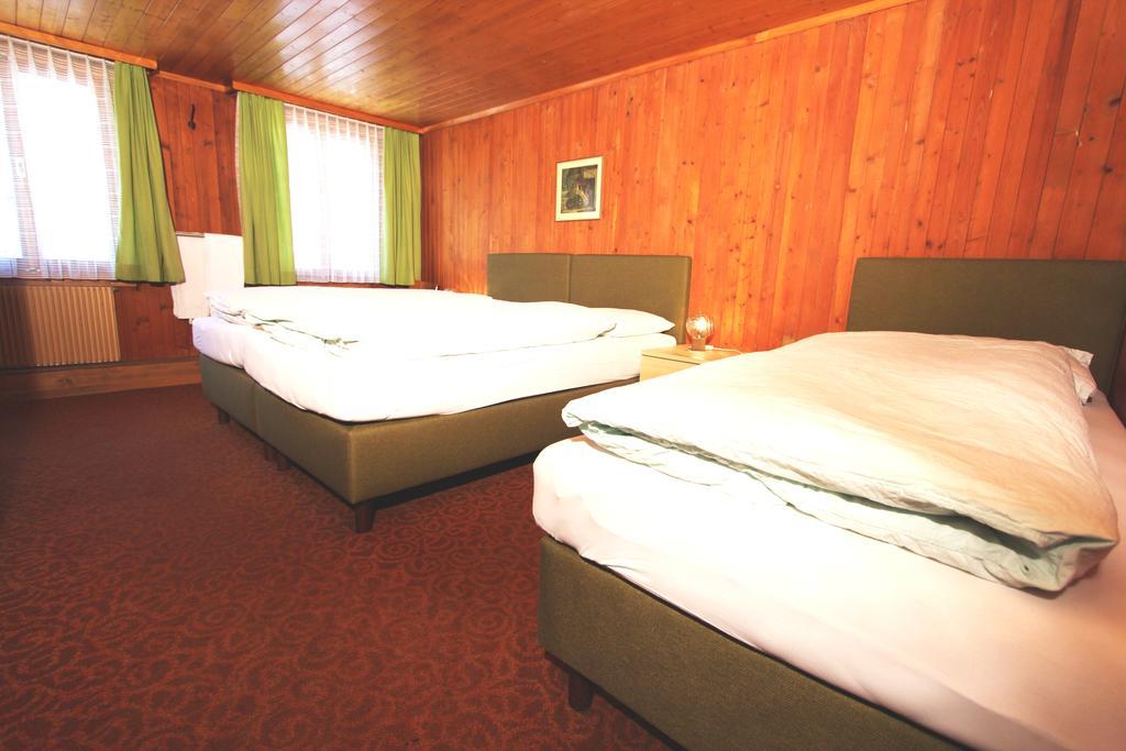 Hotel-Restaurant Alpina Innertkirchen Room photo