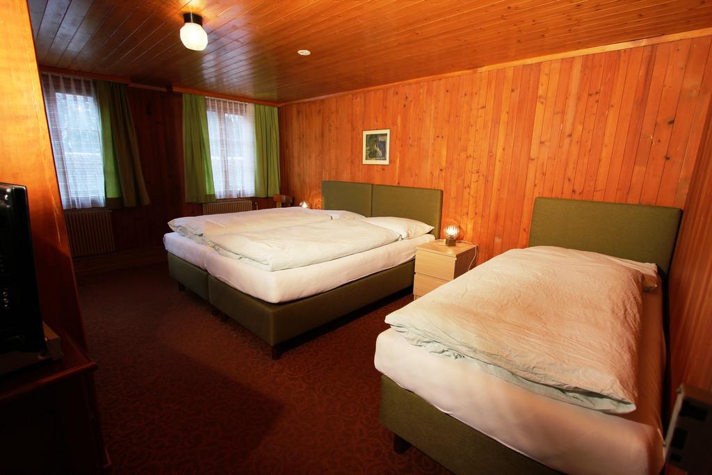 Hotel-Restaurant Alpina Innertkirchen Room photo